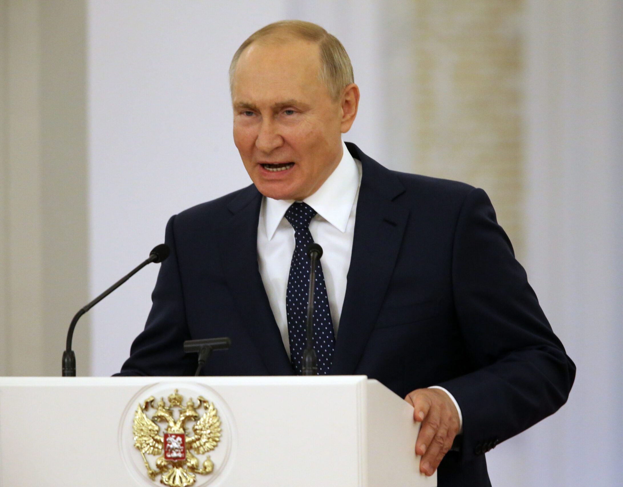 How Putin's war on Ukraine could and should end, oil and gas