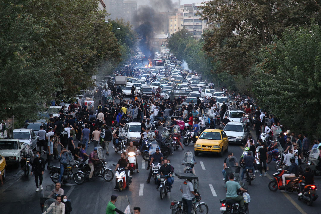 Why is the Iranian government opening the world's biggest bookstore?